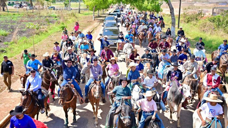 Cavalgada abre oficialmente a Expo Xapuri 2025