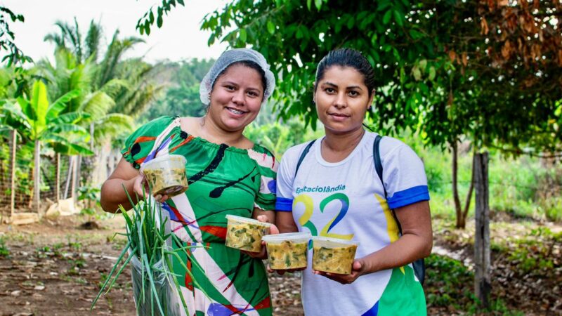 Prefeitura de Epitaciolândia leva solidariedade à comunidade da Invasão da Nasinha com distribuição de sopa