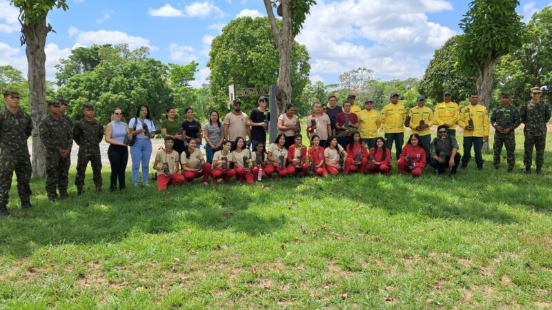 Alunos da Escola Cívico-Militar Joana Ribeiro Amed celebram o Dia da Árvore com plantio especial em parceria com Exército e Ibama