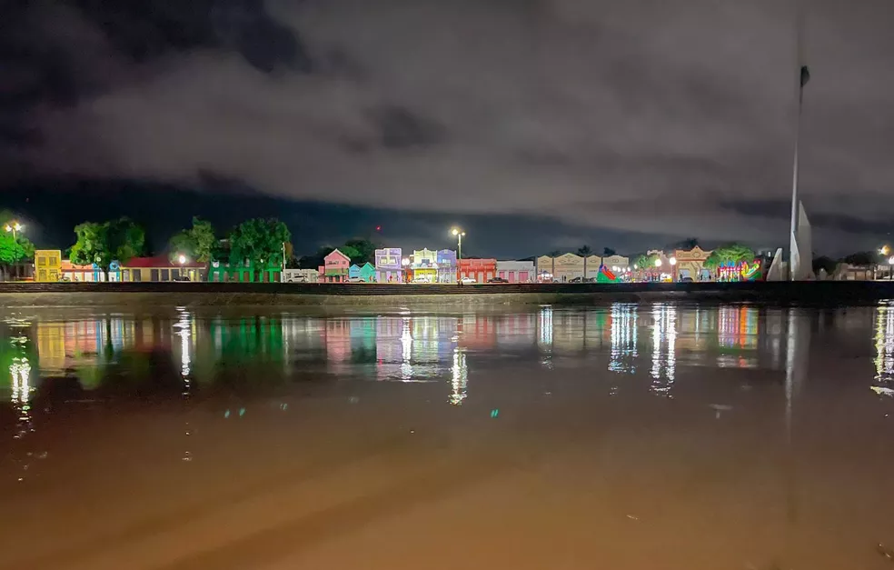 Rio Acre segue em elevação e atinge 14,43 metros em Rio Branco, mantendo estado de alerta