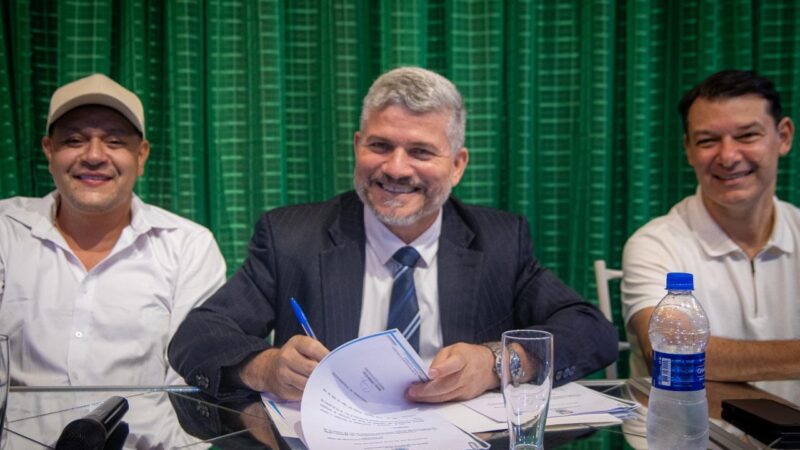 Sérgio Mesquita se despede da Secretaria de Saúde; Marinete Mesquita assume a pasta e Neiva Tessinari passa a comandar a Seplan em Epitaciolândia