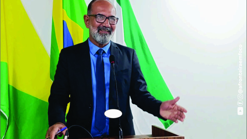 Vereador e população cobram ações imediatas para sinalização e construção de faixas elevadas em frente a escolas de Epitaciolândia