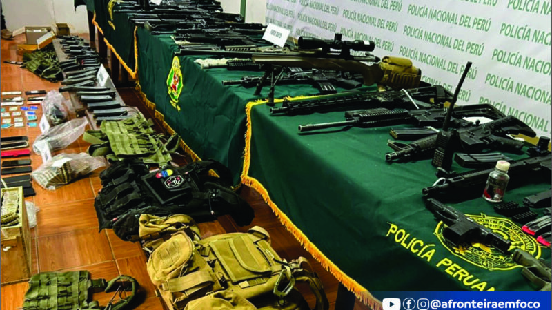 Operação no Peru desarticula organização criminosa do garimpo ilegal e apreende arsenal de guerra em Madre de Dios