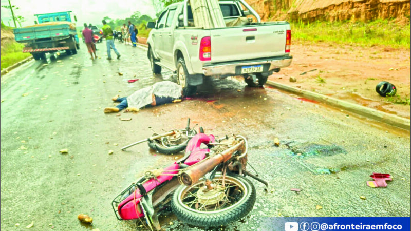Motociclista morre após colisão frontal com caminhonete em ramal de Porto Acre
