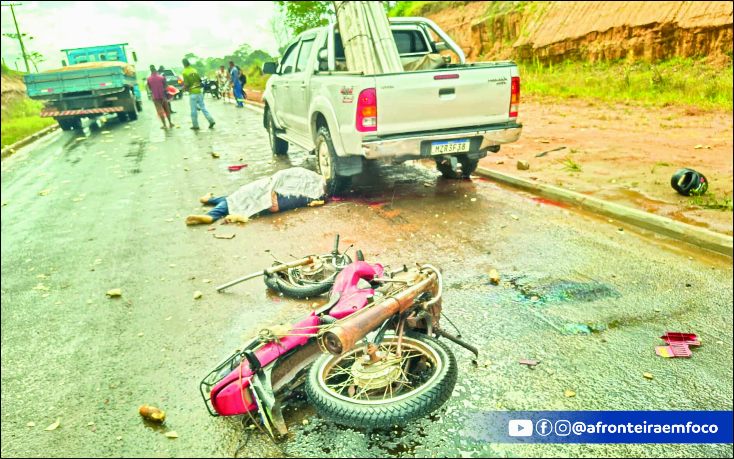 Motociclista morre após colisão frontal com caminhonete em ramal de Porto Acre