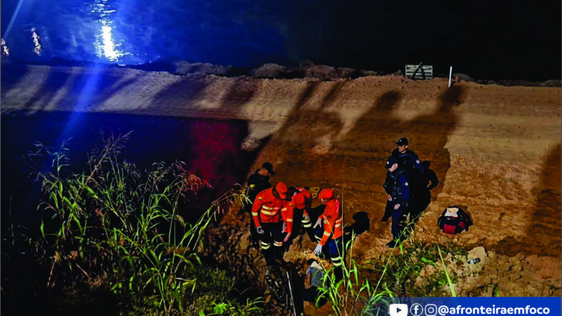 Motociclista sobrevive após cair de barranco de aproximadamente cinco metros em Brasiléia